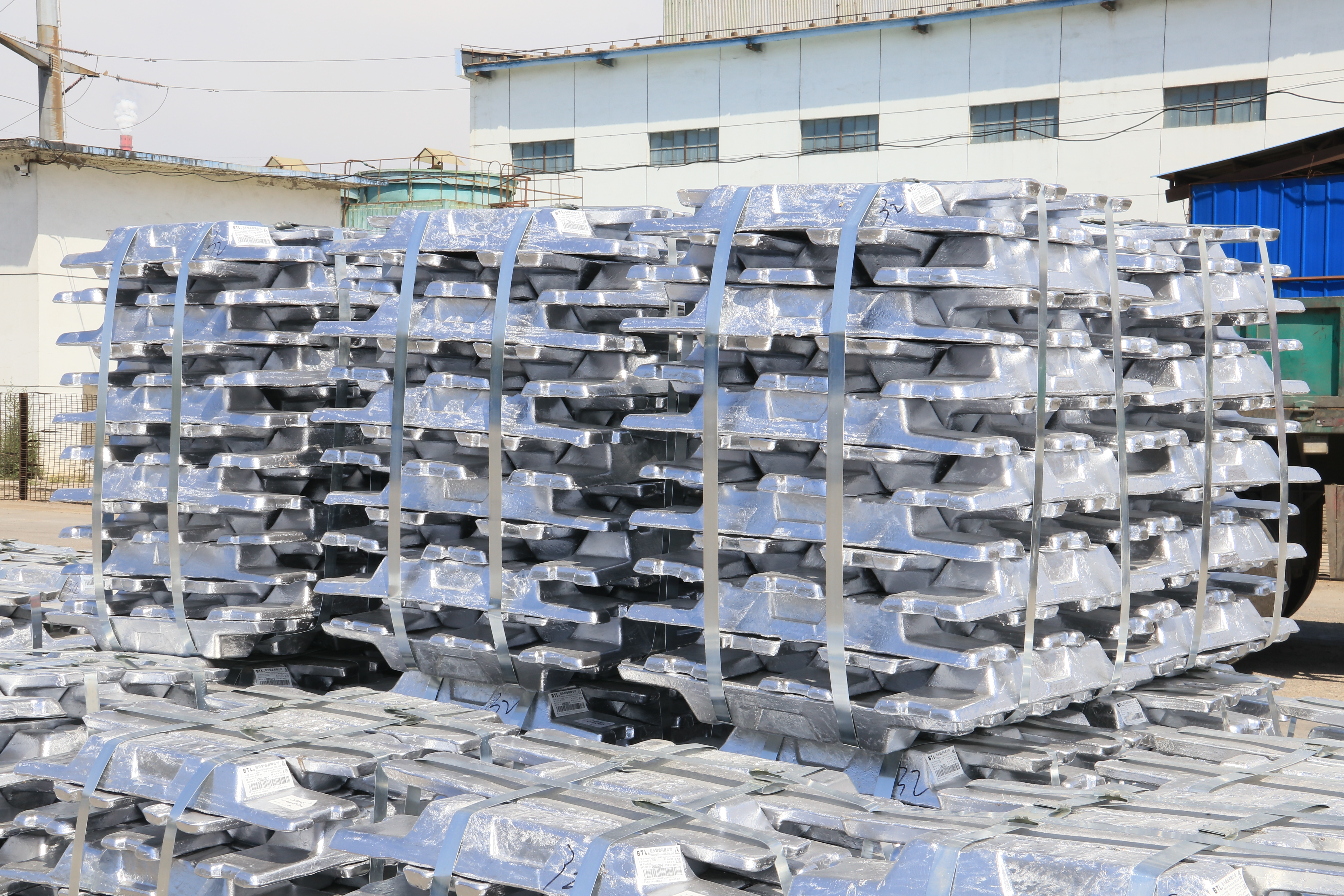 鑄造鋁合金錠ZLD102、ZLD104系列產(chǎn)品